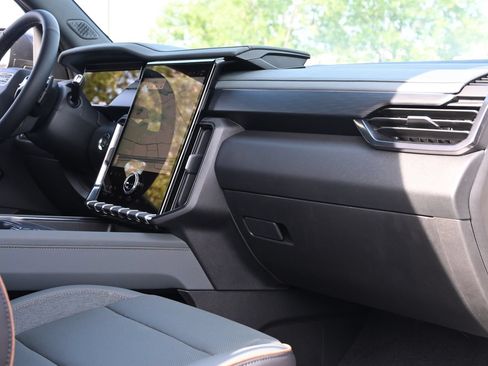 New 2026 GMC Acadia AT4 AWD/4WD image 26