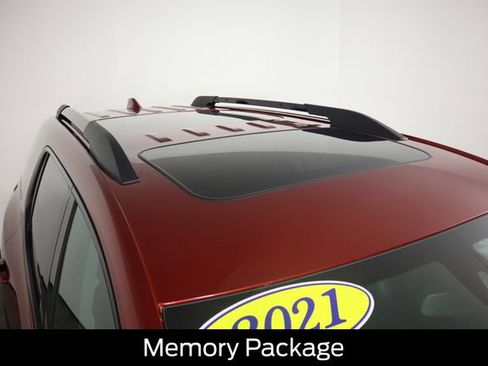 Used 2021 GMC Acadia AT4 w/ Technology Package image 15