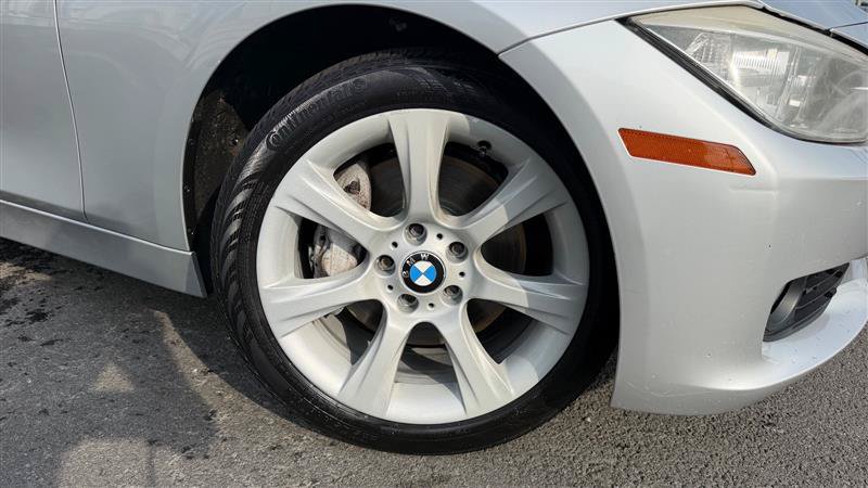 Used 2014 BMW 335i xDrive Sedan AWD/4WD image 15