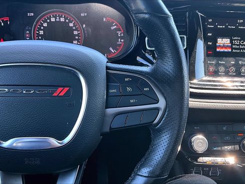 Used 2024 Dodge Durango SXT AWD/4WD image 17