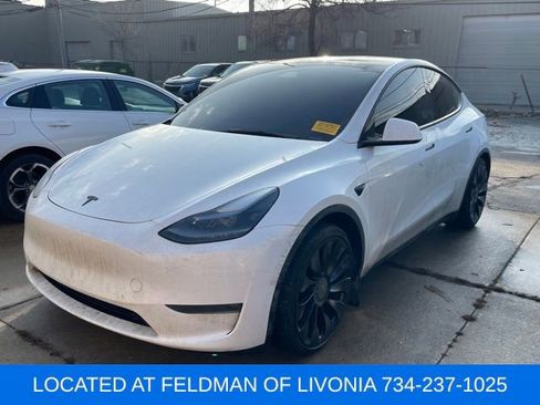 Used 2024 Tesla Model Y Performance image 1