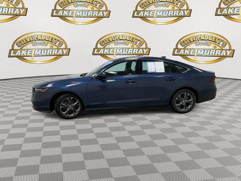Used 2023 Honda Accord EX image 8
