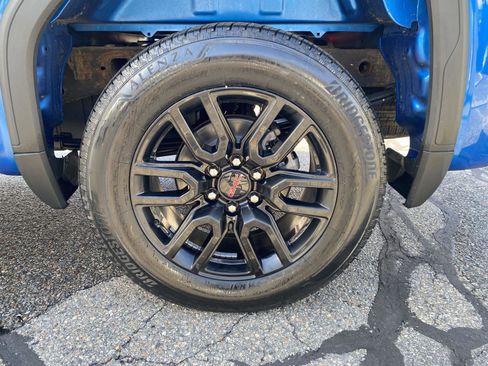 Used 2022 GMC Sierra 1500 Elevation image 11