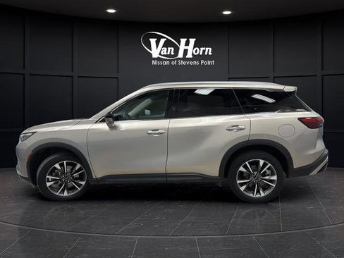 Used 2023 INFINITI QX60 Luxe AWD/4WD image 4