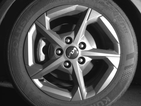 Used 2025 Kia K4 LXS image 12