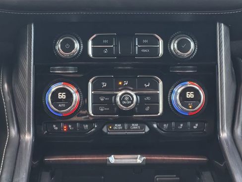 Used 2023 GMC Yukon XL Denali Ultimate image 14