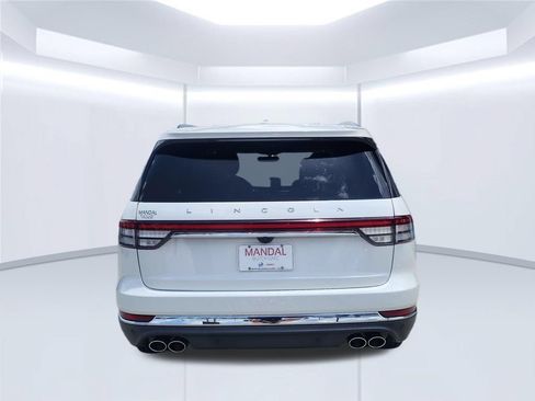 Used 2020 Lincoln Aviator Reserve w/ Equipment Group 201A AWD/4WD image 6