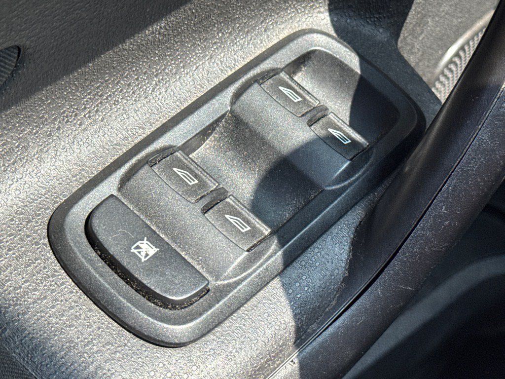 Used 2016 Ford Fiesta SE FWD image 17