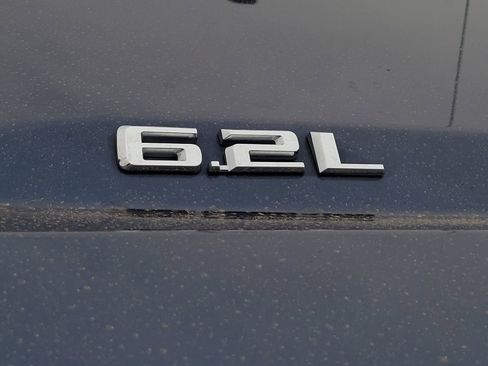 Used 2022 Chevrolet Silverado 1500 LTZ AWD/4WD image 18