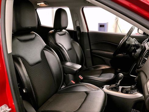 Used 2018 Jeep Compass Latitude w/ Popular Equipment Group image 7