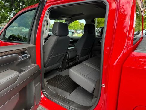 Used 2022 Chevrolet Silverado 1500 LT AWD/4WD image 11