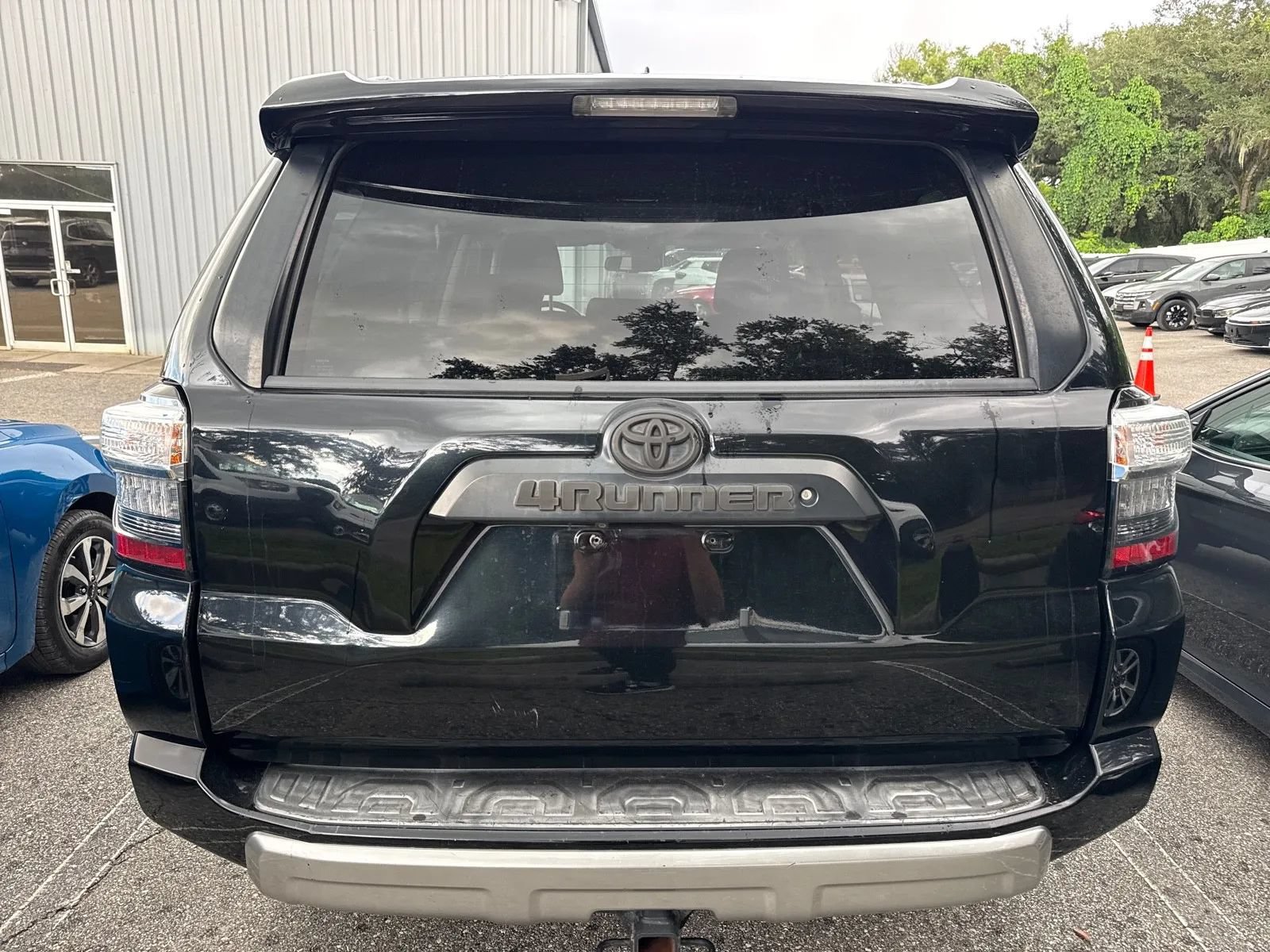 Used 2020 Toyota 4Runner TRD Off-Road AWD/4WD image 9