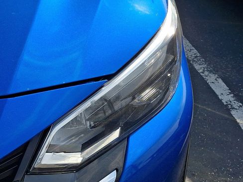 Used 2025 Nissan Sentra SR w/ SR Premium Package image 4