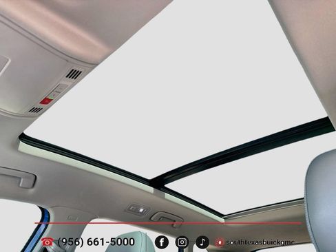 Used 2023 Volkswagen Taos SE w/ Panoramic Sunroof Package FWD image 19
