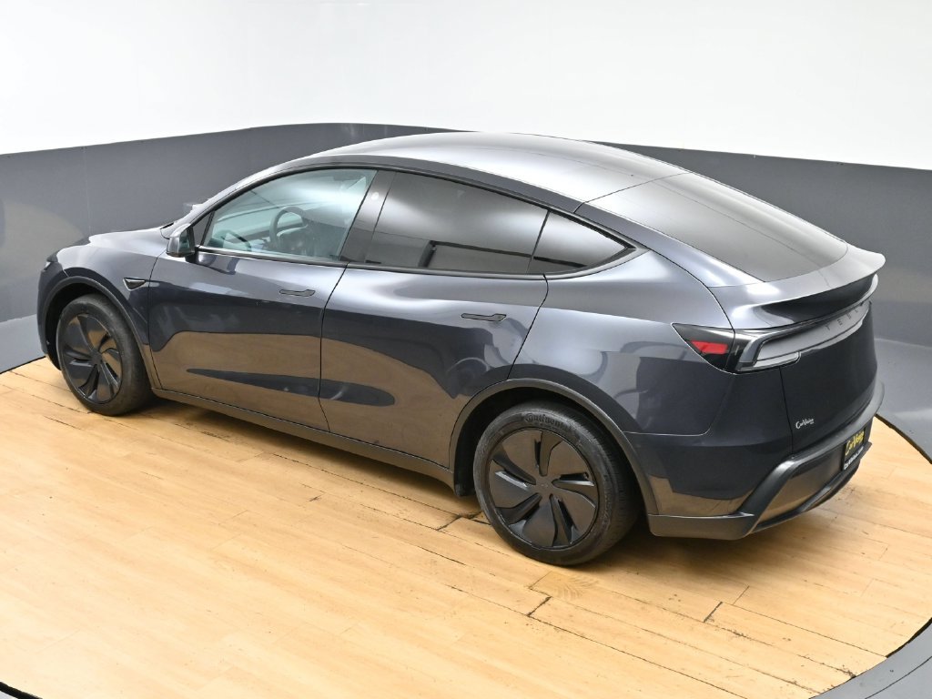 Used 2026 Tesla Model Y Long Range RWD image 2
