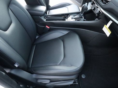 New 2026 Jeep Compass Limited image 13