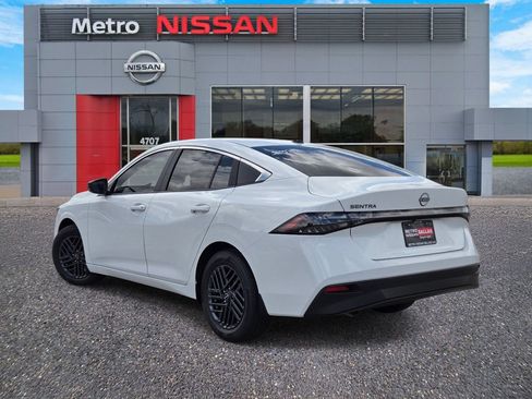 New 2026 Nissan Sentra SV FWD image 4