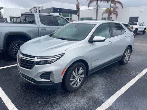 Used 2022 Chevrolet Equinox LT FWD image 1