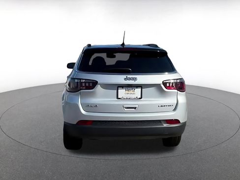 Used 2025 Jeep Compass Limited image 11