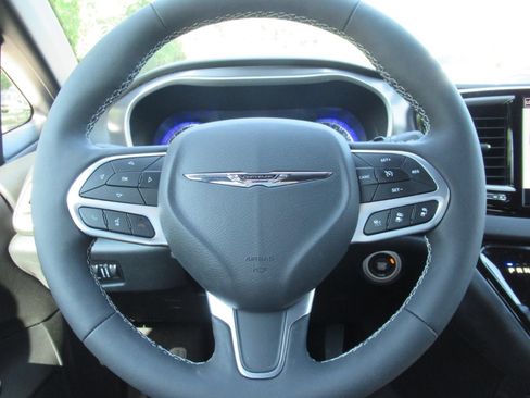 New 2026 Chrysler Voyager LX FWD image 24