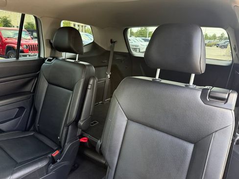 Used 2019 Volkswagen Atlas SE w/ Panoramic Sunroof Package FWD image 31