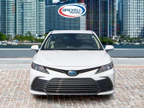 Used 2023 Toyota Camry LE image 2