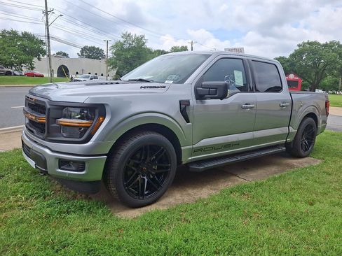 New 2025 Ford F150 XLT w/ Equipment Group 302A MID image 3