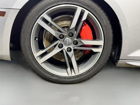 Used 2018 Audi A4 2.0T Premium Plus image 12