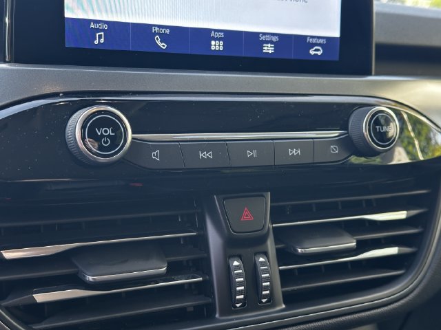 Certified 2023 Ford Escape Active AWD/4WD image 23