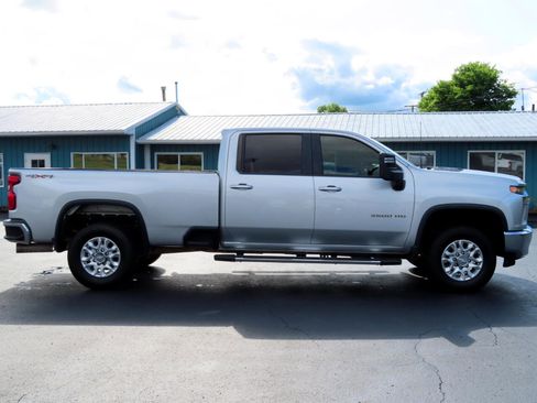 Used 2021 Chevrolet Silverado 3500 LT image 7