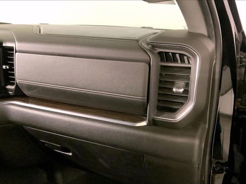 Used 2023 Chevrolet Silverado 1500 LT AWD/4WD image 16