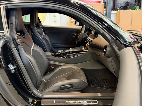 Used 2020 Mercedes-Benz AMG GT R image 33