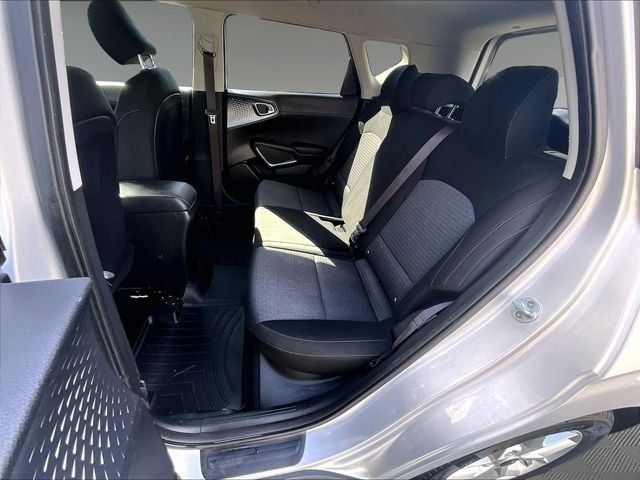 Used 2020 Kia Soul S FWD image 21