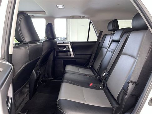 Used 2023 Toyota 4Runner SR5 Premium image 17