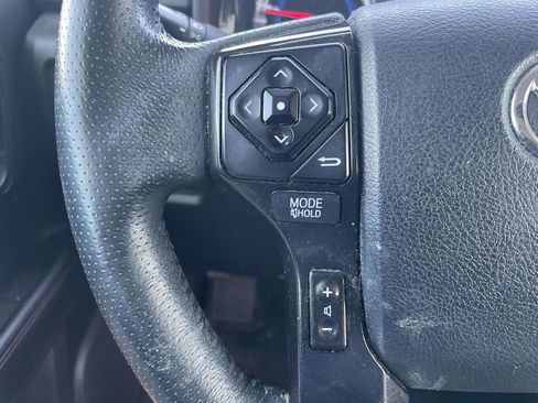 Used 2019 Toyota 4Runner TRD Off-Road image 30