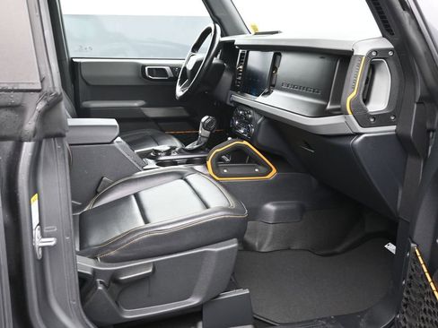 Used 2022 Ford Bronco Badlands AWD/4WD image 12
