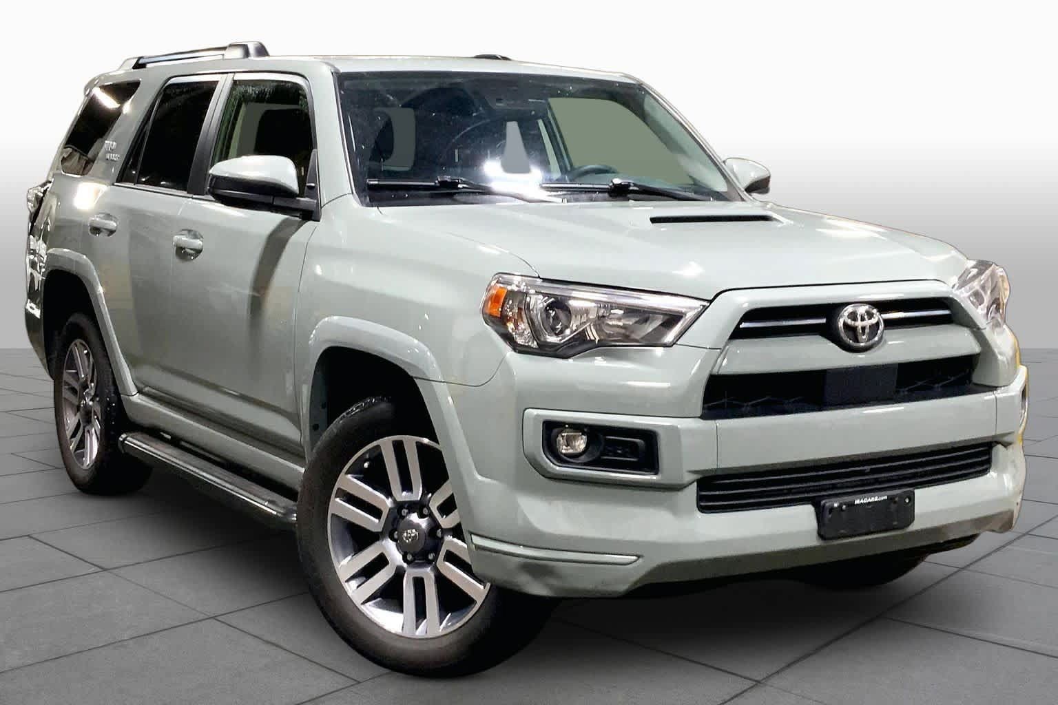 Used 2023 Toyota 4Runner TRD Sport AWD/4WD image 3
