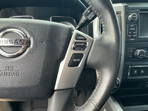 Used 2017 Nissan Titan PRO-4X image 16
