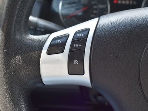 Used 2007 Pontiac Torrent 2WD image 19
