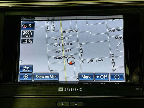 Used 2013 Toyota Avalon Limited image 15