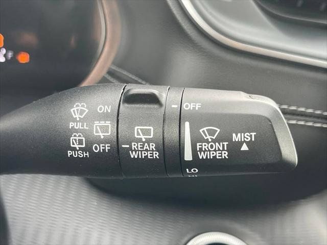 Used 2026 Jeep Grand Cherokee Laredo RWD image 49
