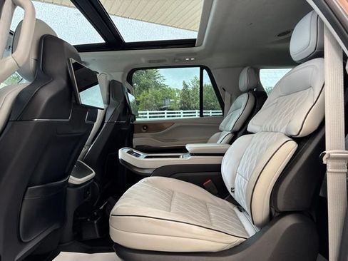 Used 2025 Lincoln Navigator L Black Label w/ Black Label Special Edition AWD/4WD image 30