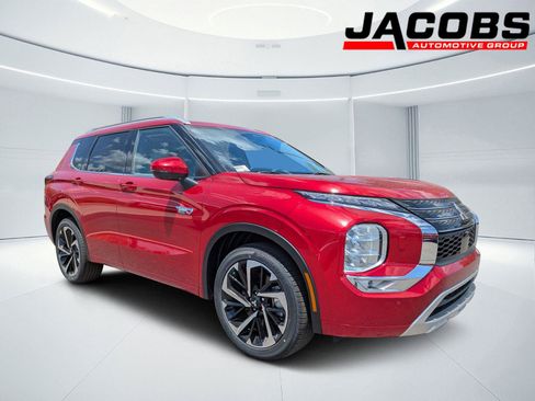 New 2025 Mitsubishi Outlander SEL image 1