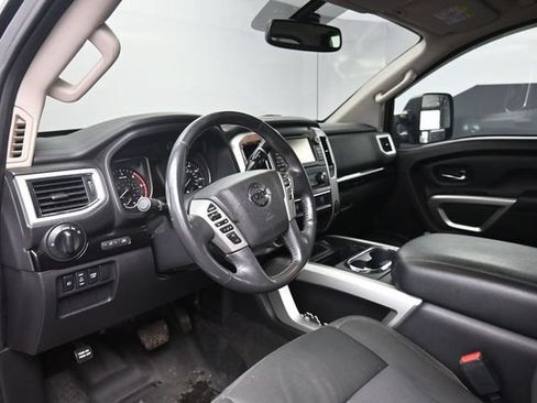 Used 2016 Nissan Titan XD AWD/4WD image 15