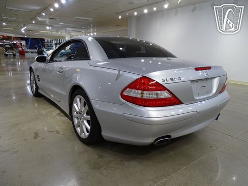 Used 2007 Mercedes-Benz SL 550 image 9