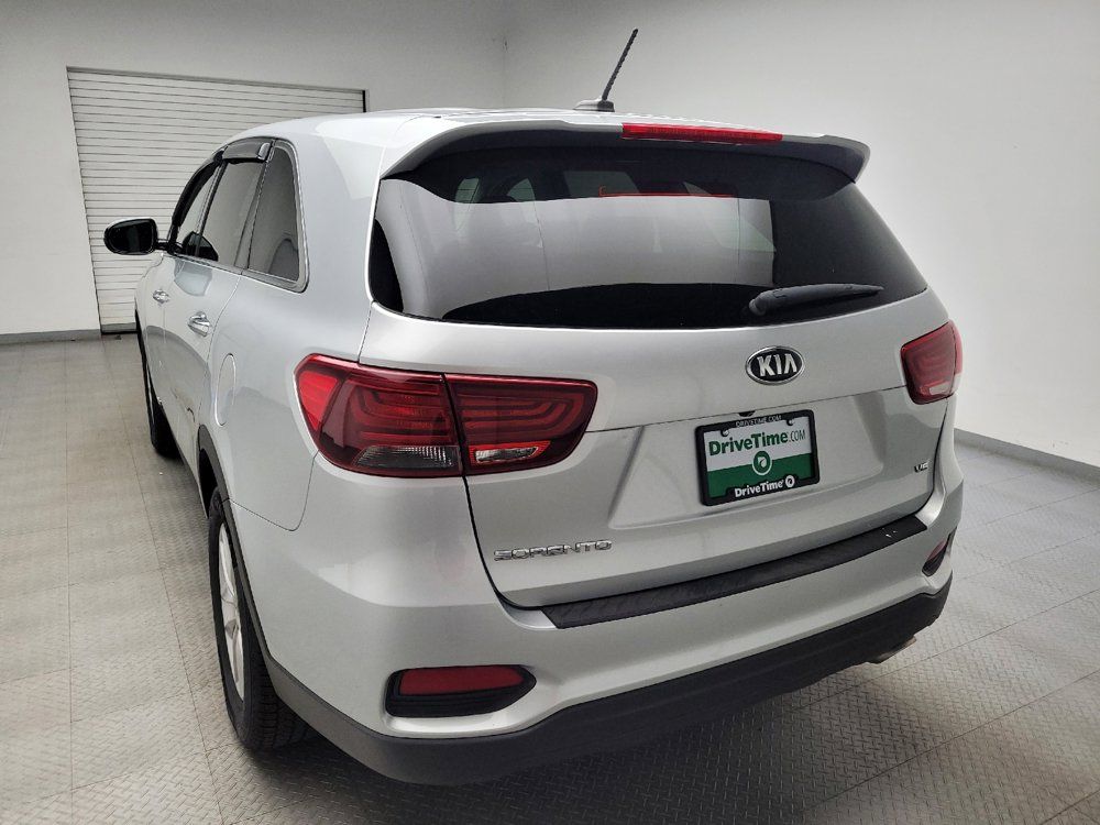 Used 2019 Kia Sorento AWD V6 image 6