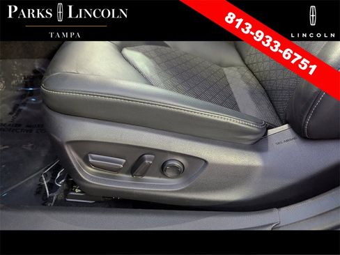 Used 2019 Toyota Camry XSE image 16