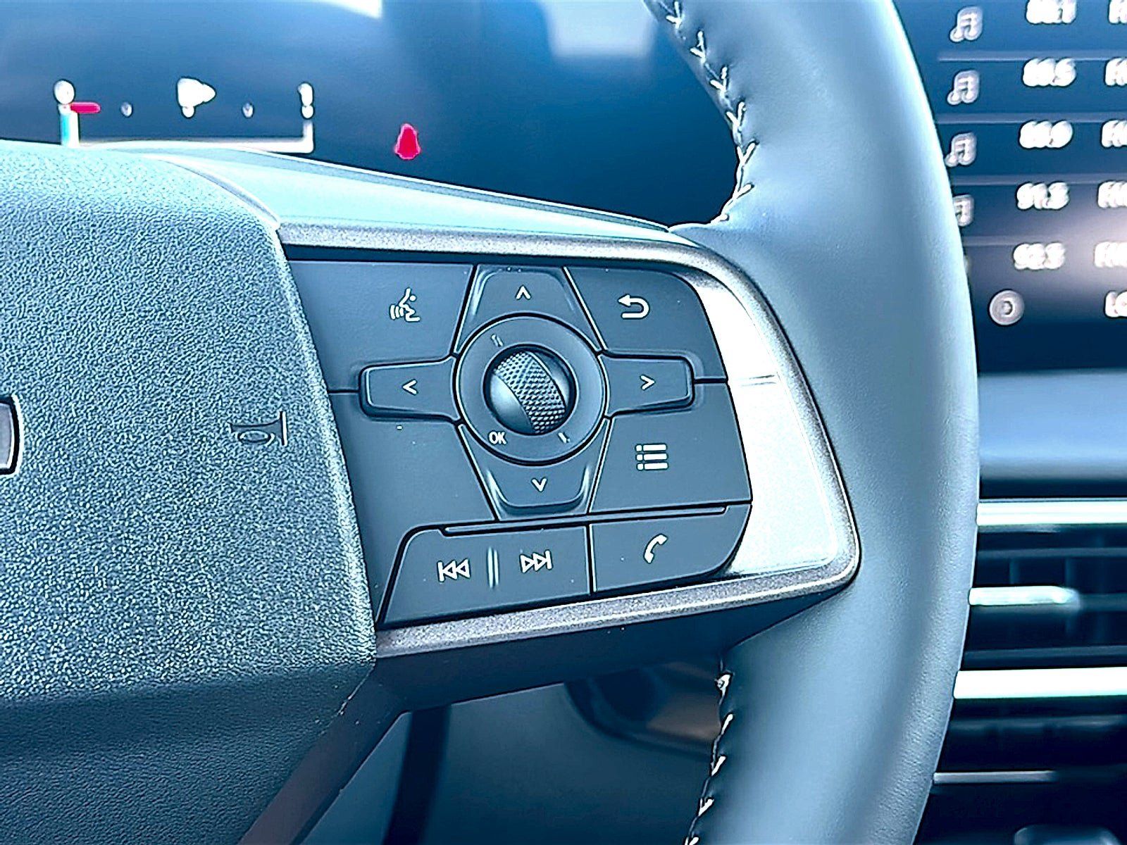 New 2027 Nissan Sentra SV w/ SV Convenience Package FWD image 17