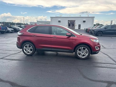 Used 2017 Ford Edge Titanium w/ Equipment Group 301A FWD image 8