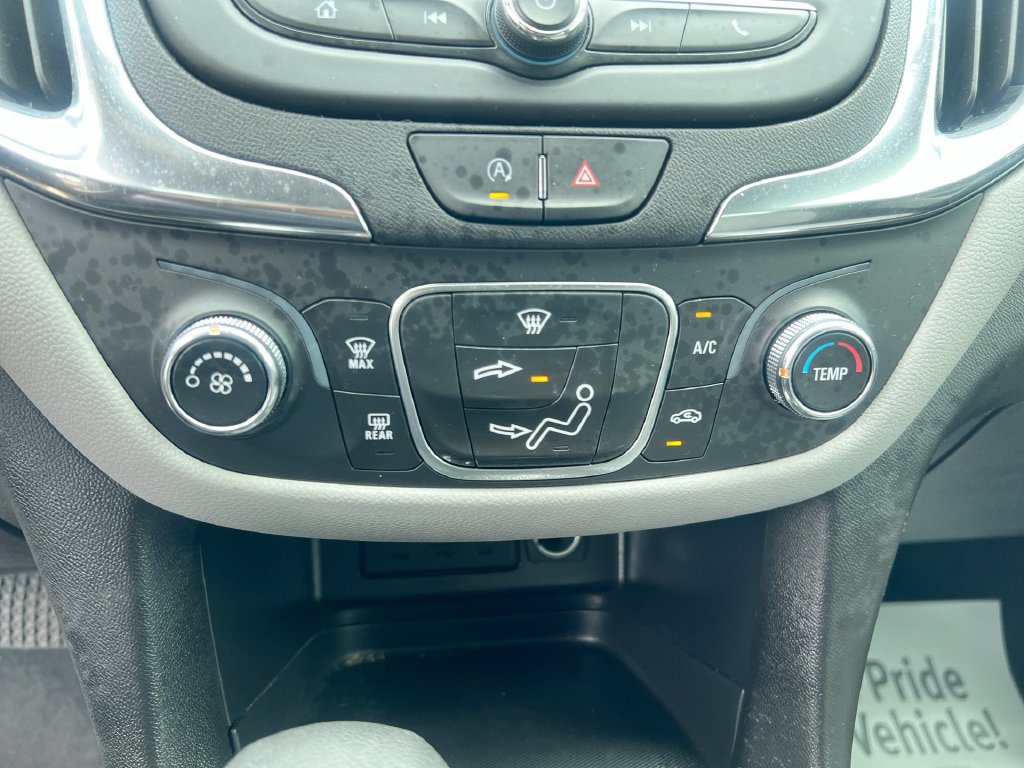 Used 2023 Chevrolet Equinox LS FWD image 16